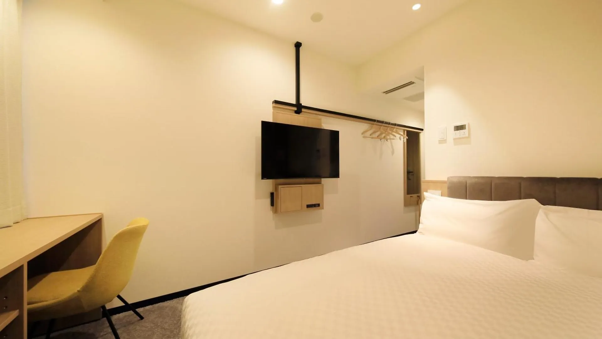 Via Inn Prime Sapporo Odori 3*,  Giappone
