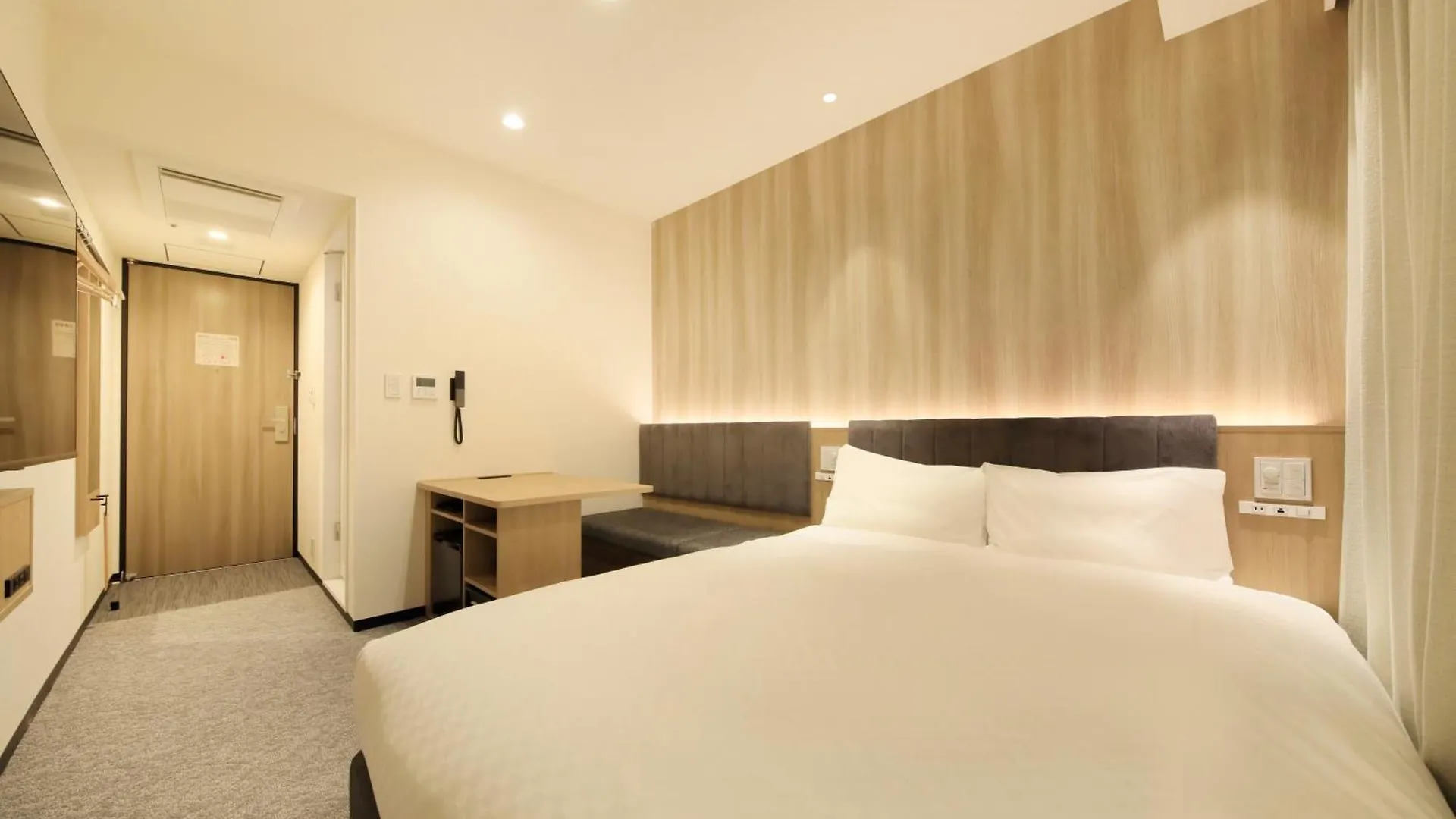 Via Inn Prime Sapporo Odori 3*,