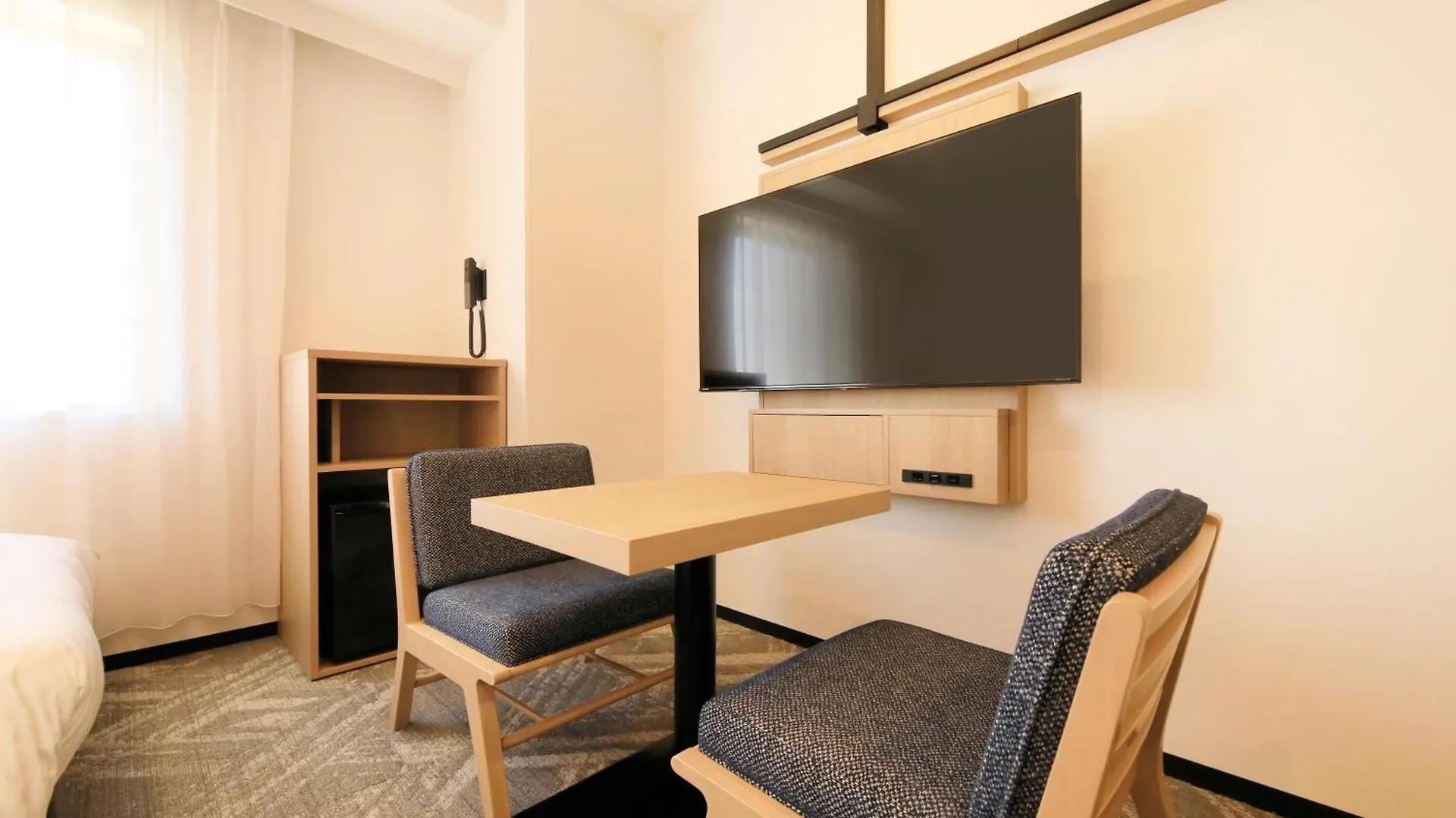Via Inn Prime Sapporo Odori 3*,